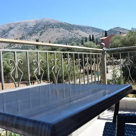 Black & White 公寓 *