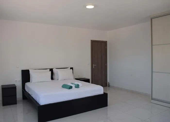 Black & White * Divaráta